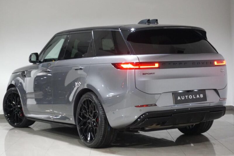 Grey Range Rover Sport(1)