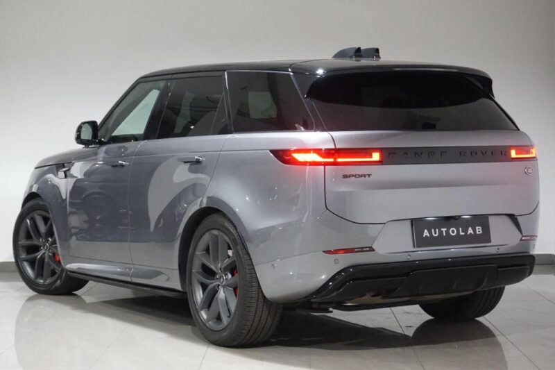 Grey Range Rover(1)