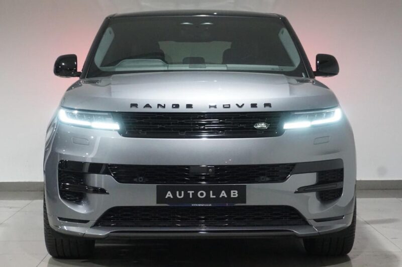 Grey Range Rover(2)