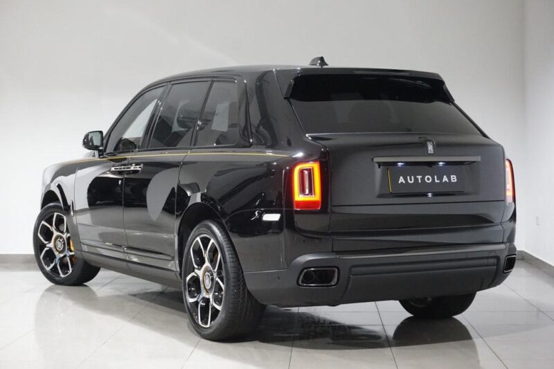 Rolls-Royce Cullinan(1)