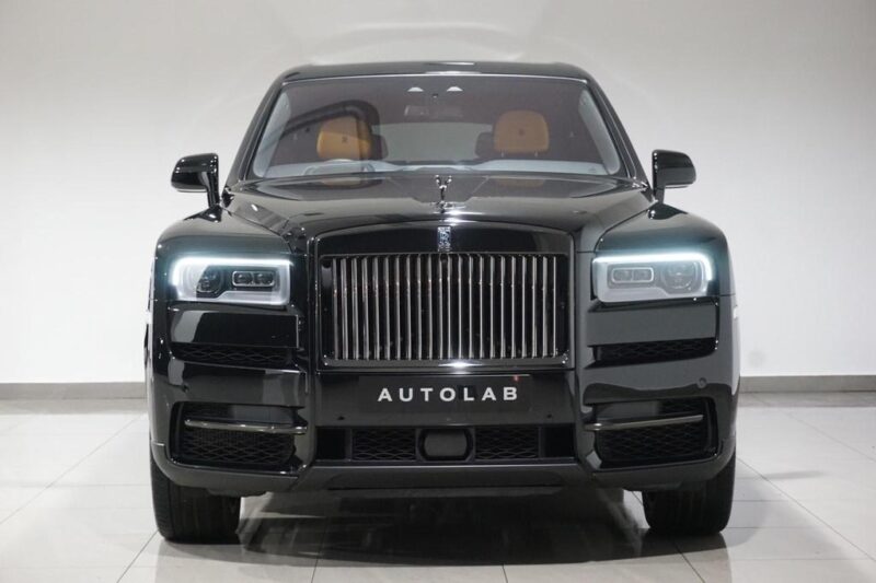 Rolls-Royce Cullinan(2)