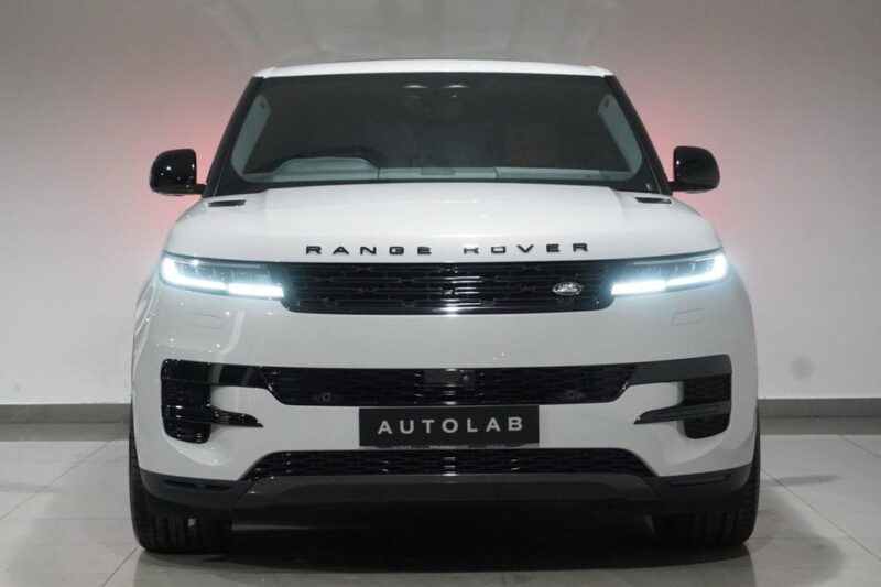 White Range Rover(2)